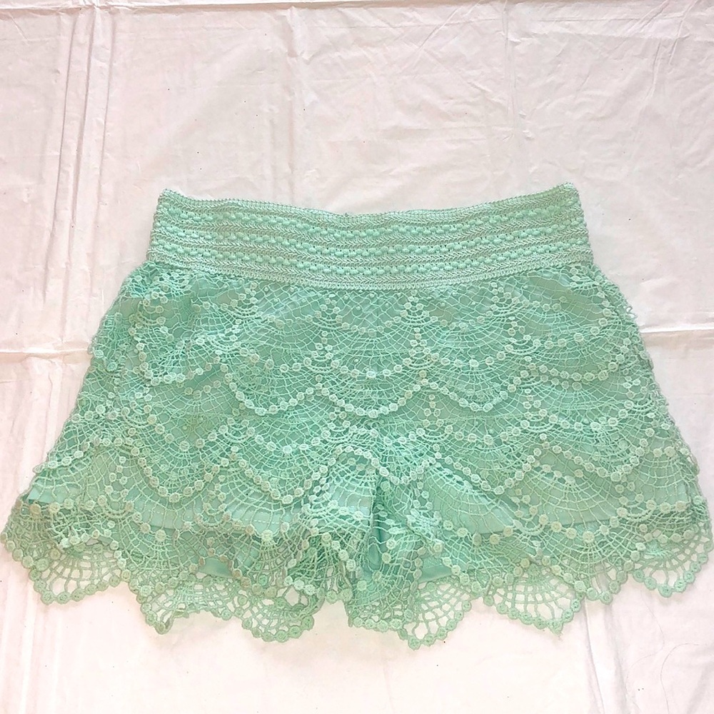 New Jolt Lace Shorts (Mint Green) - Small